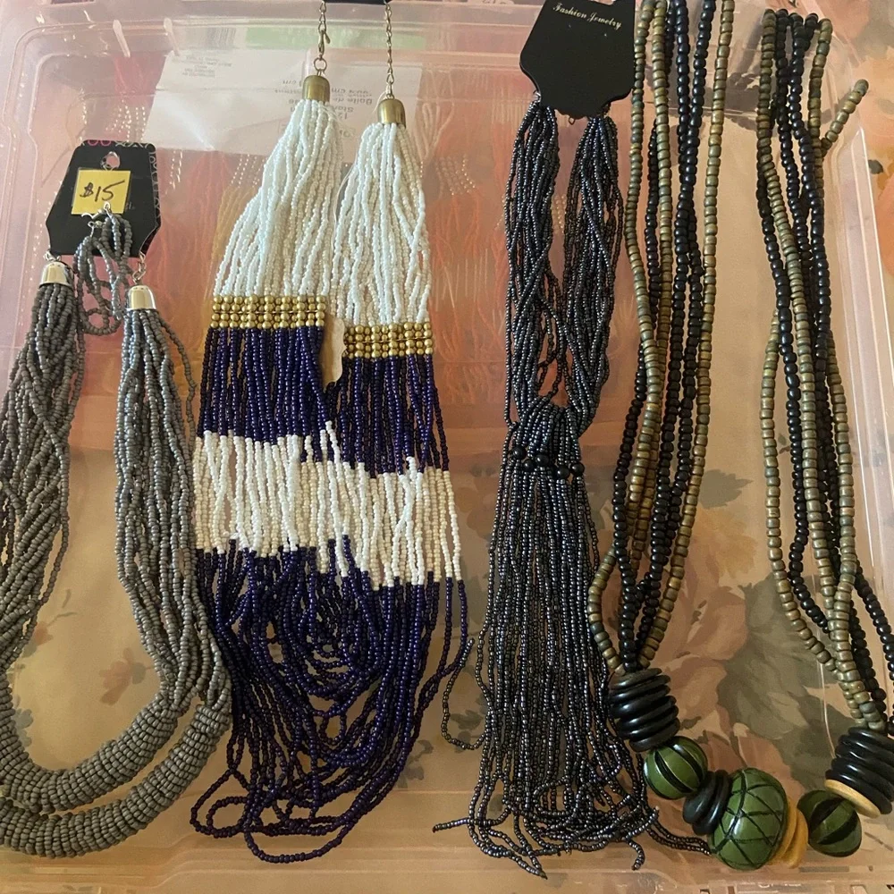 Jewelry - Picture 11 of 13